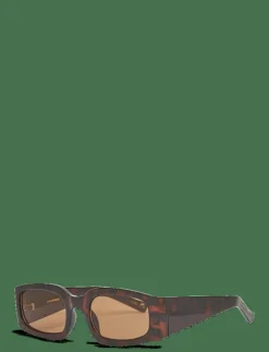 A.Kjærbede Alex - Fyrkantiga Hot