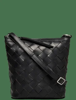 Arima|Saddler Clearance