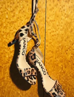 Bianco BIAADORE Sandal Patent - Sandaler LEO PRINT Online