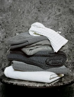 The Organic Company Big Waffle Hand Towel - Handdukar 110 DARK GREY Hot