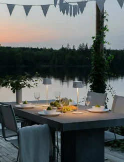 Konstsmide Capri bordslampa fyrkantig USB 2700K/3000K dimbar - Bordslampor WHITE Clearance