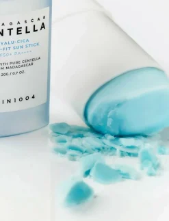 SKIN1004 Centella Hyalu-Cica Silky-Fit Sun Stick SPF50+ PA++++ - Solskydd Sale