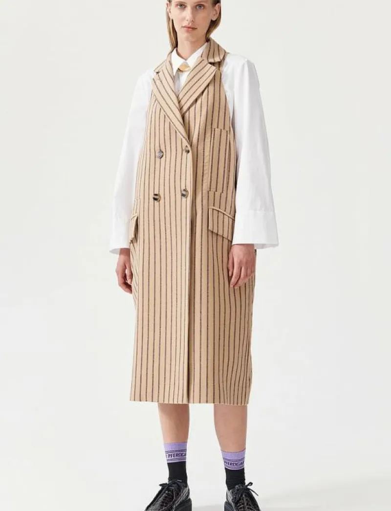 DARLA - Kavajer|Baum und Pferdgarten New