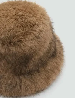 Faux-fur bucket hat - Bucket hats|Mango Clearance