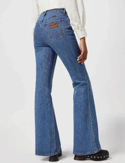 Wrangler FIERCE FLARE - Utsvängda jeans MEADOW Best