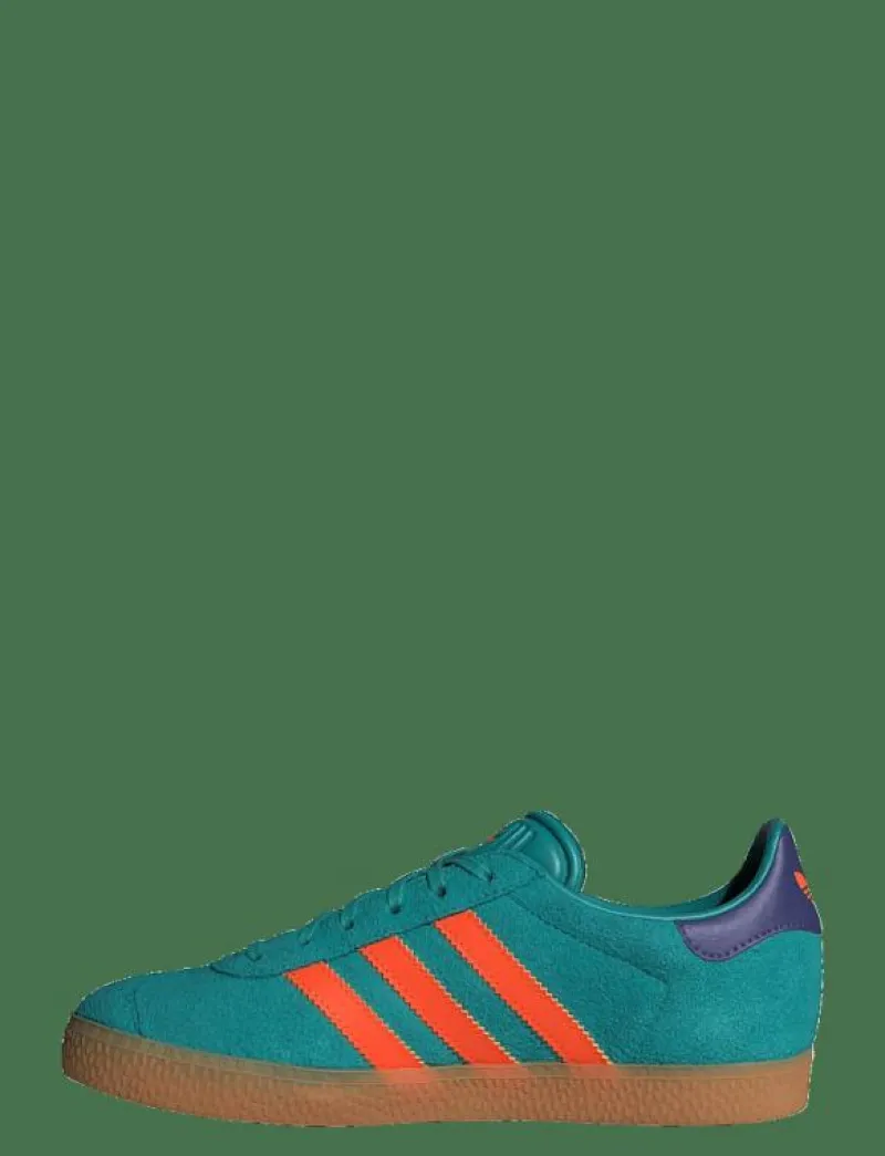 adidas Originals GAZELLE J - Låga sneakers PURTEA/IMPORA/CPURPL Best