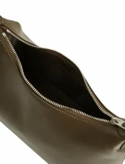 HARDWARE STRAP MEDIUM CROSSBODY - Crossbody Bags|Calvin Klein Hot