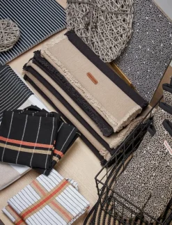 Noble House LÖPARE ANDERS 40X140 SVART 40X140 - Dukar & löpare BLACK New