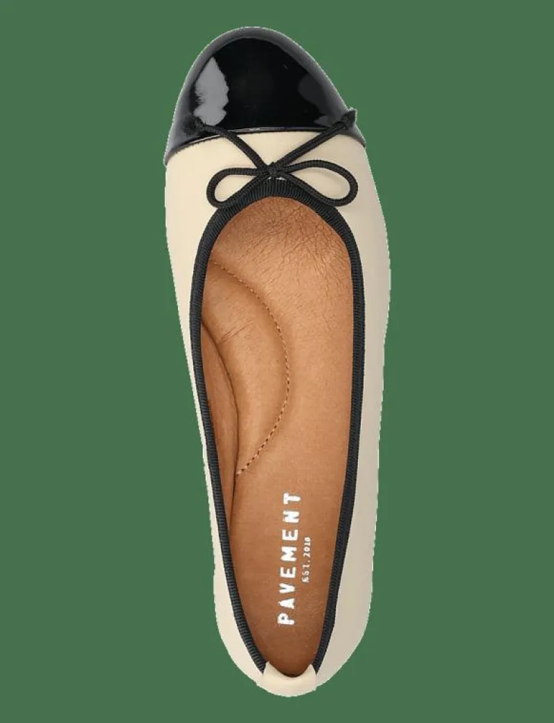 Lucy - Ballerinas|Pavement New