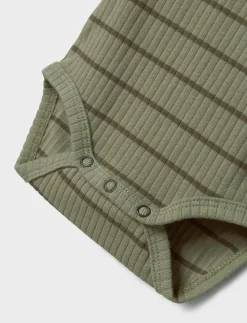 Lil'Atelier NBMKAIL LS SLIM BODY LIL NOOS - Långärmad body OVERLAND TREK New