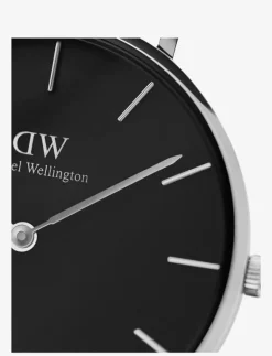 Daniel Wellington Petite 28 Sterling S Black - Analog klocka SILVER Outlet