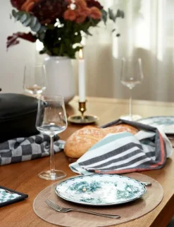 Noble House TALLRIKSUNDERLÄGG CROCODILE 2-P - Servering BEIGE Hot