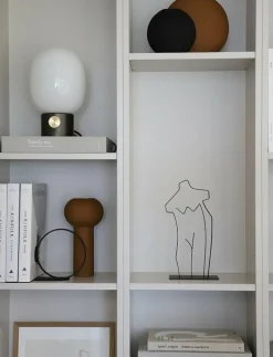 Wire Ruth - Skulpturer & Porslinsfigurer|Cooee Design Online